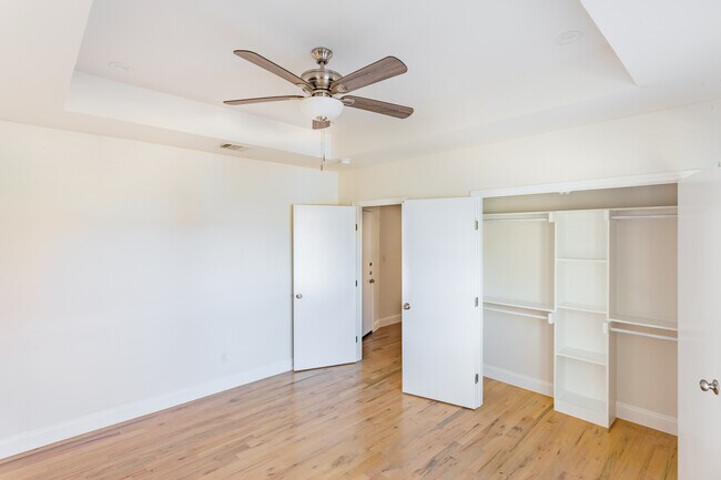 Photo - 4914-4916 San Jacinto St