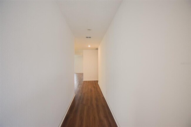 Photo - 2370 Lancashire St