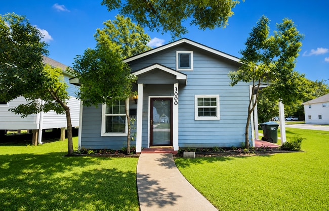 Building Photo - 3000 8th St