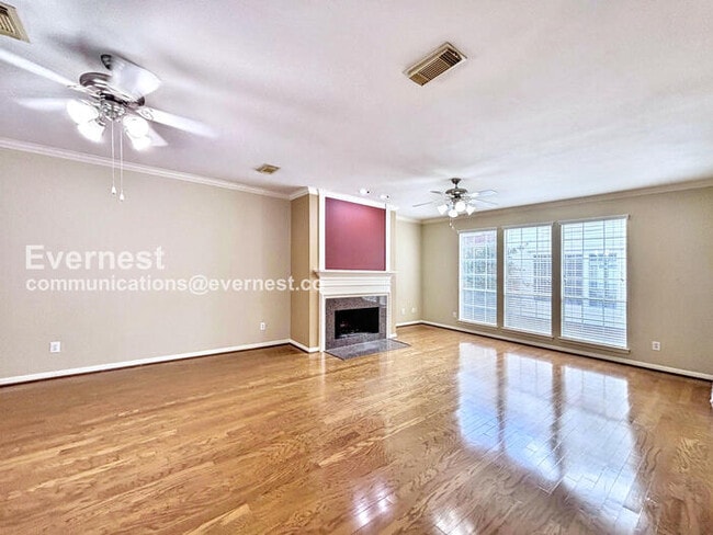 Photo - 2244 La Branch St