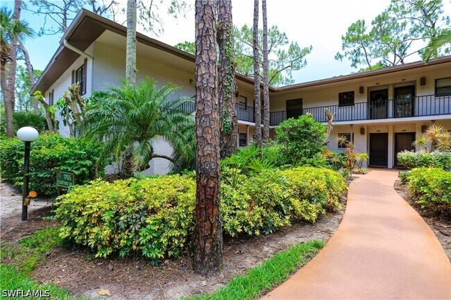 Photo - 1765 Courtyard Way Unidad C-104