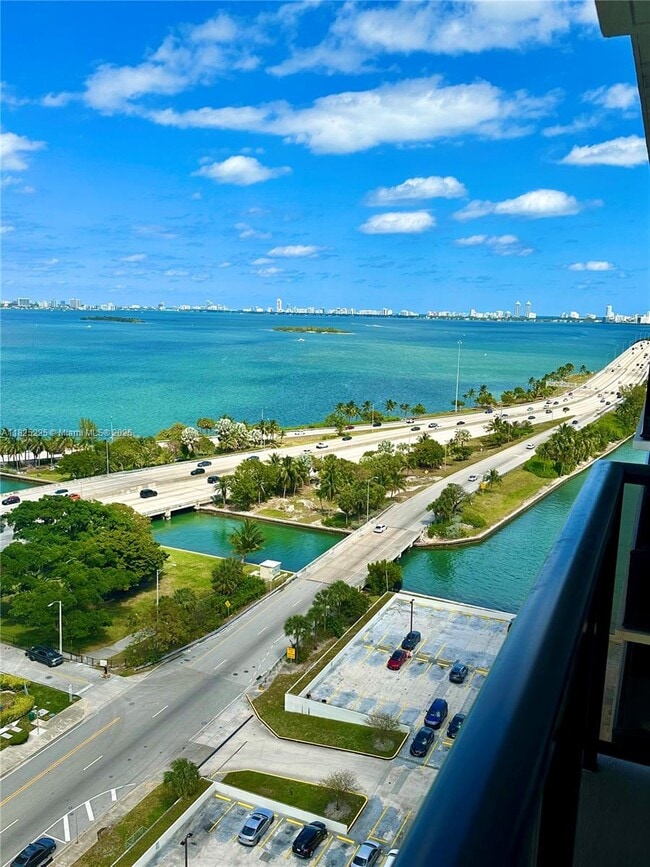 Photo - 600 NE 36th St Unidad 2015 Rental