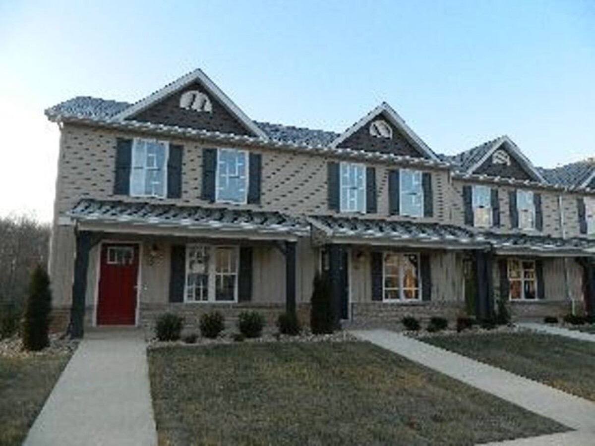 Tavern Grove Townhome in Campbell County - Tavern Grove Townhome in Campbell County