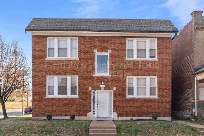 Building Photo - 4102 California Ave Unit 1n