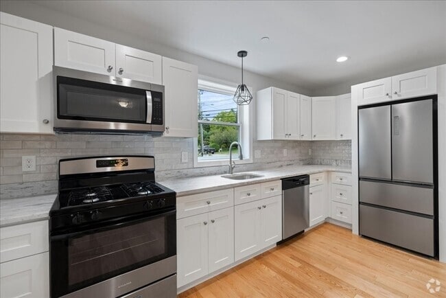 Building Photo - 64 N Main St Unit 64 Rental