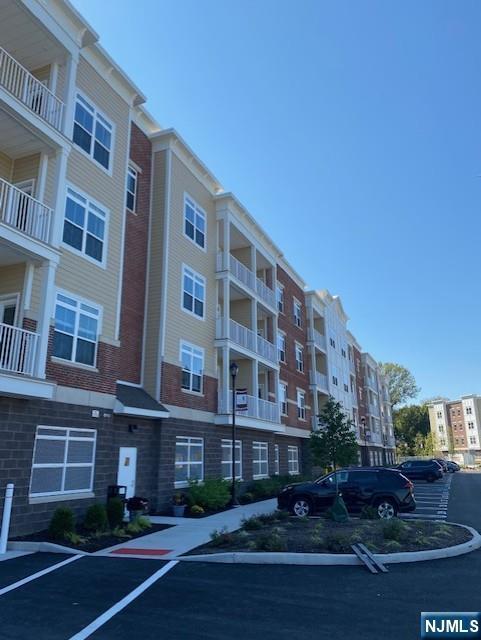 Building Photo - 5 Soldier Hill Rd Unit 305 Rental