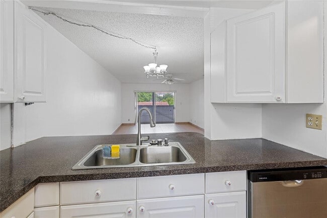 Photo - 3250 NW 85th Ave Unit 16