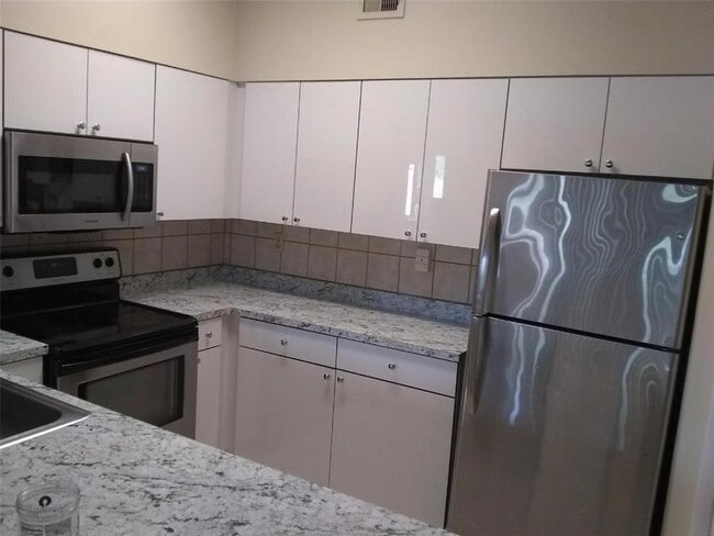 Photo - 2445 SW 18th Ter