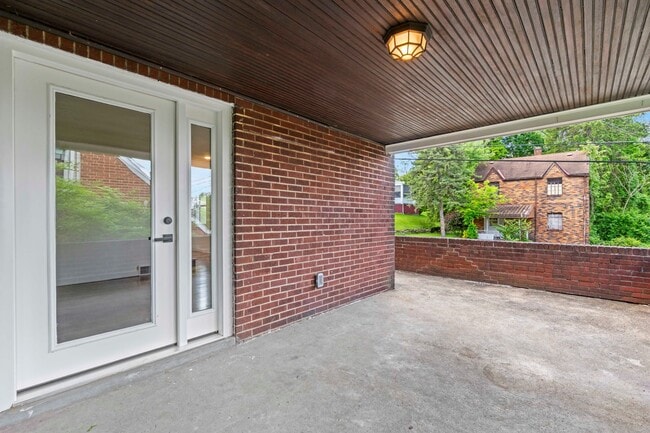 Photo - AVAILABLE NOW! Fully RENOVATED 3 bedroom in McKeesport!
