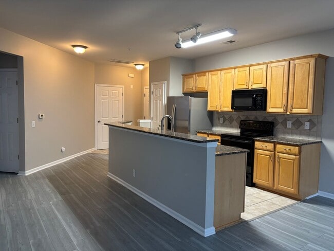 Photo - 3rd Level 3 Bedroom Condo in Ballantyne