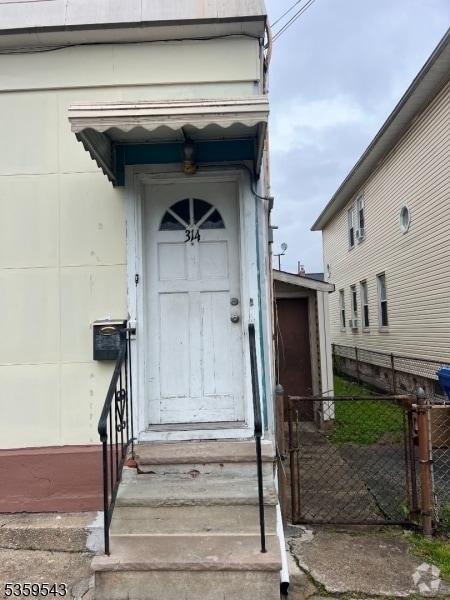 Building Photo - 314 Hagel Ave Rental