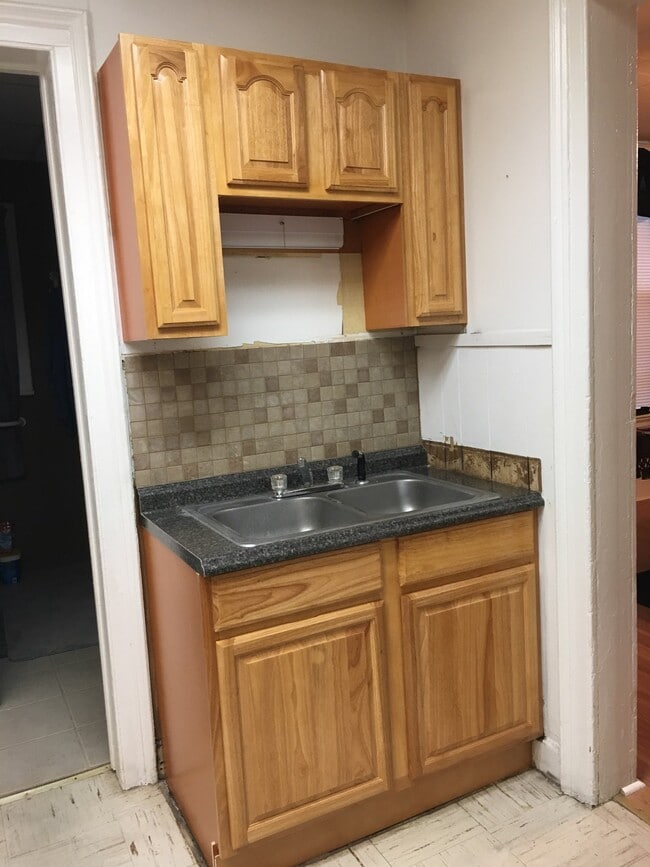 10 Lydia St Unit 2