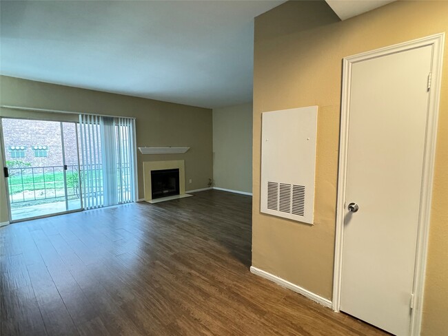 Photo - 6500 Harbor Town Dr Unit 3401