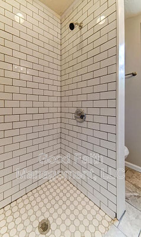 Photo - 1007 Hogan St Unit A