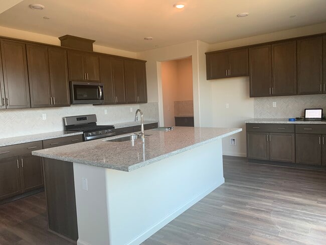 Photo - 1140 Morningside Pl