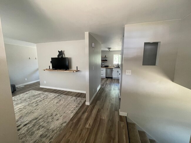 Photo - 640 S Sunset Dr