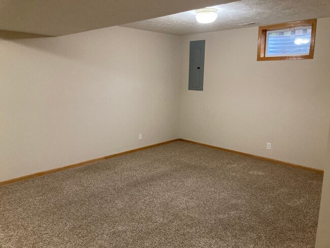 Photo - 3200 S 79th 4bed/3bath