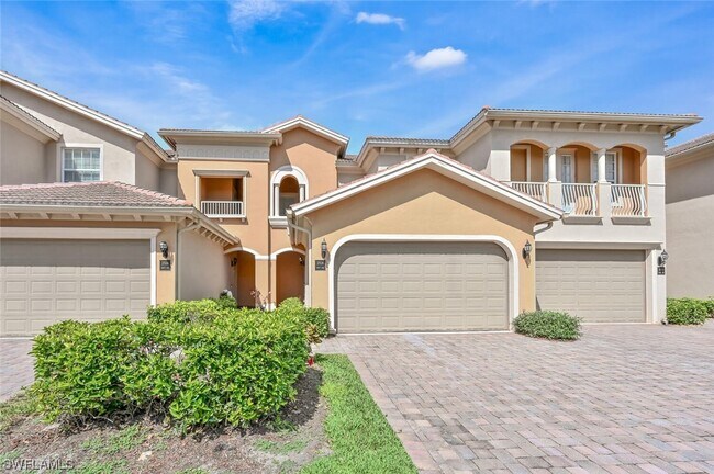 Photo - 21536 Taft Ct Townhome