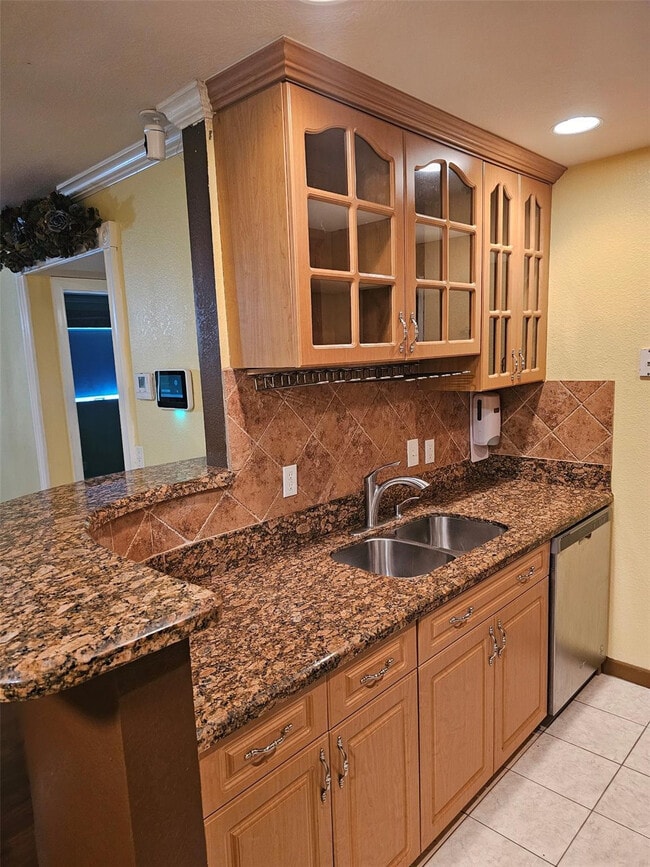 Building Photo - 2980 NW 55th Ave Unit 2C