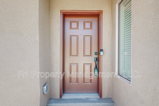Photo - 308 Prism Ave SW