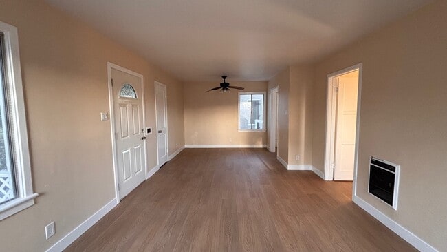 Photo - 855 W 29th Pl