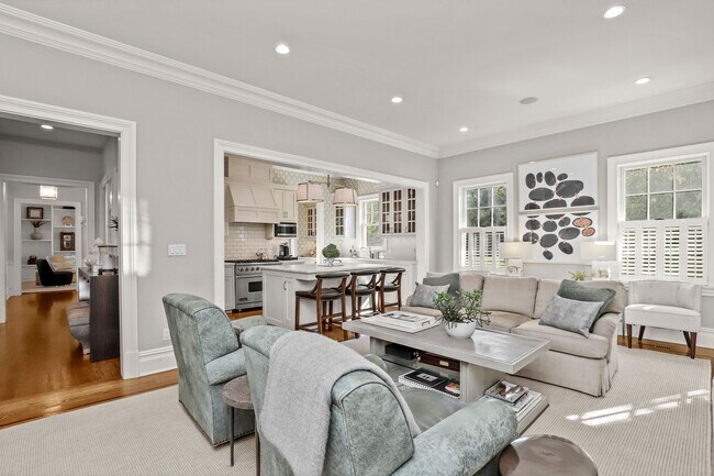 Photo - 24 Orchard Pl