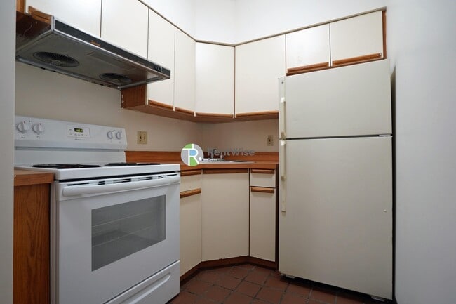 Photo - 81 Essex St Unit 41