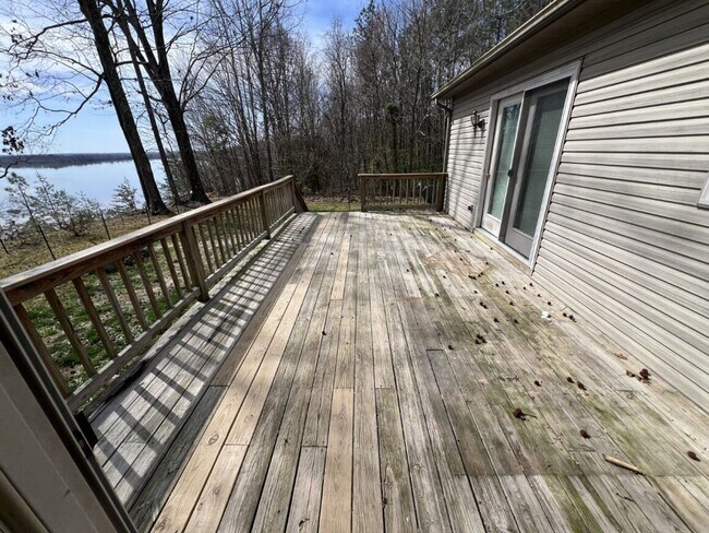 Photo - Waterfront home near NSWC Naval Base