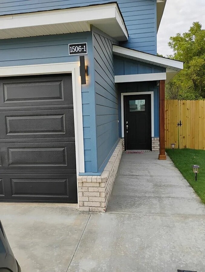 Photo - 1506 SW Casuarina Dr