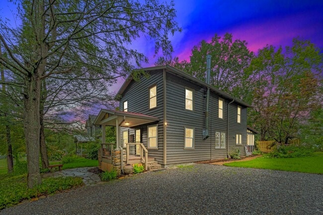 Photo - Charming Black Mountain Rental!