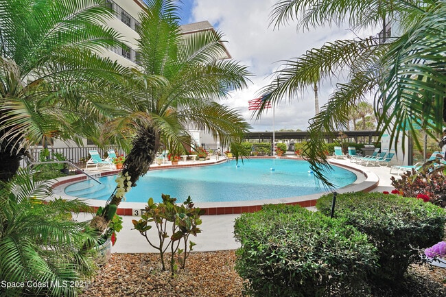 Photo - 4600 Ocean Beach Blvd Unidad 109