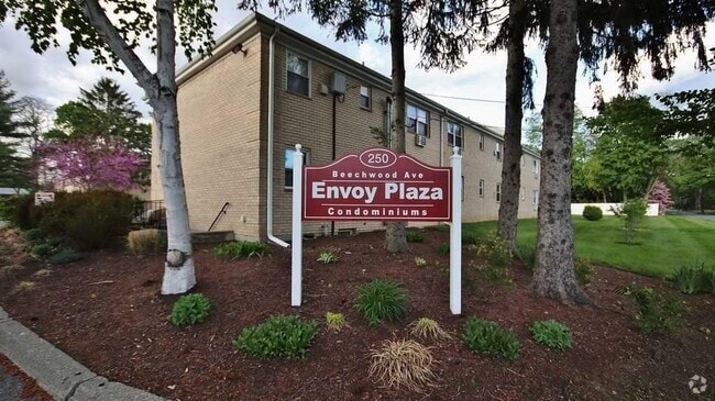 Building Photo - 250 Beechwood Ave Unit 14B Rental
