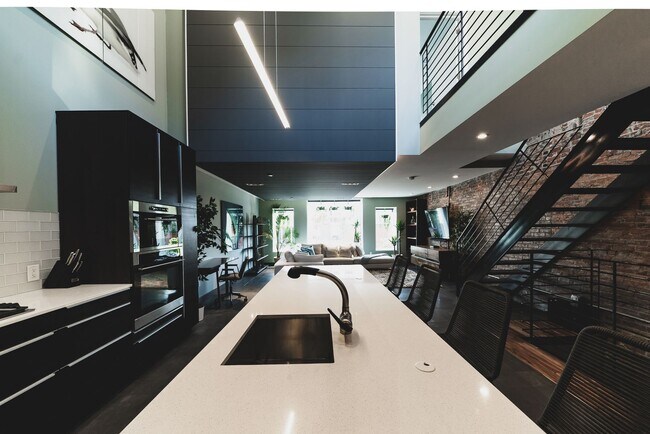 Photo - 331 South St Unit 01