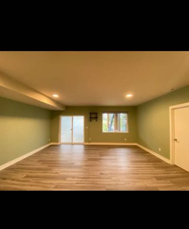 Building Photo - 1613 N 167th St Rental