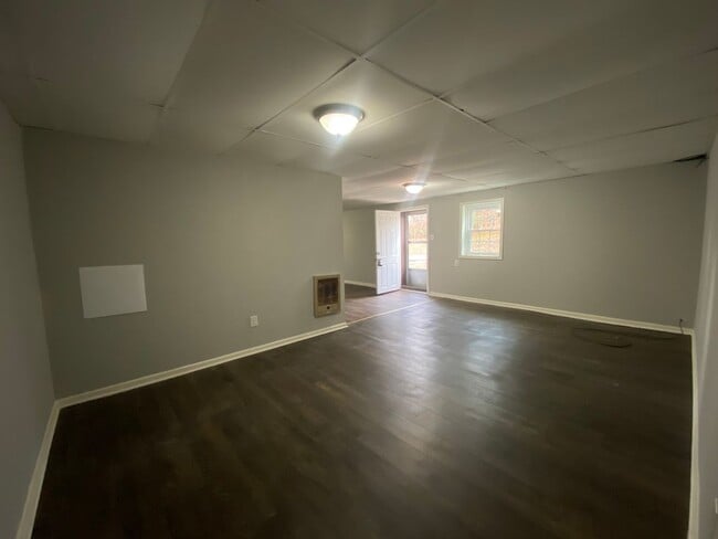Photo - 8088 Blue Springs Pkwy Unidad Apt 2
