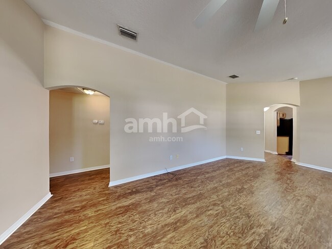 Photo - 10047 Perthshire Cir