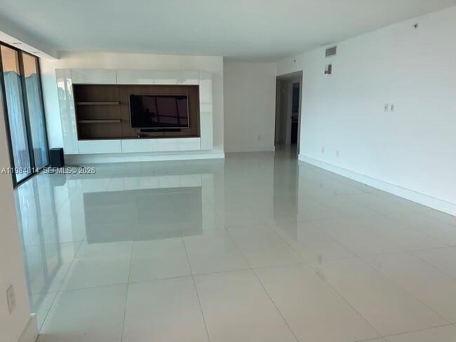 Photo - 11113 Biscayne Blvd Unit 1152