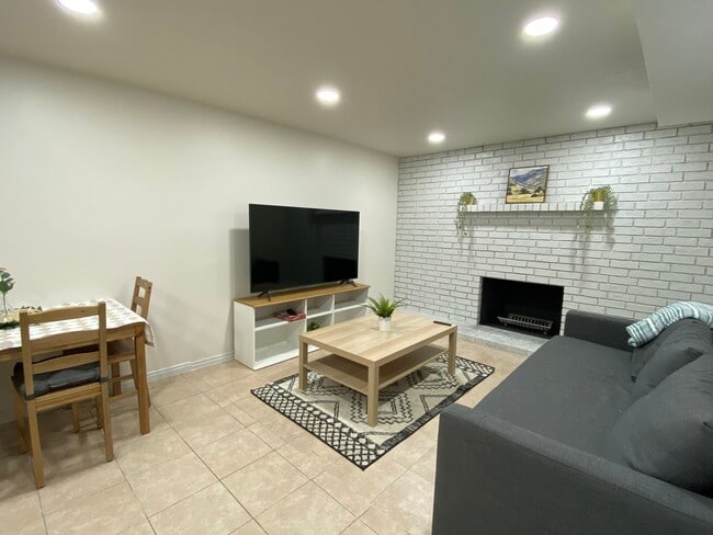 Sala de estar - 2243 E 10300 S Unidad Sandy DimpleDell Basement