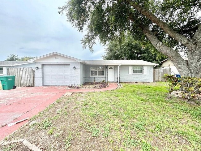 Photo - 3323 Fairmount Dr