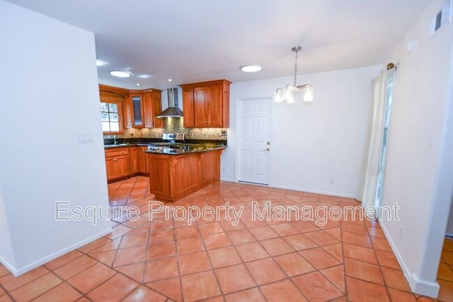 Photo - 298 Glenwood Ave