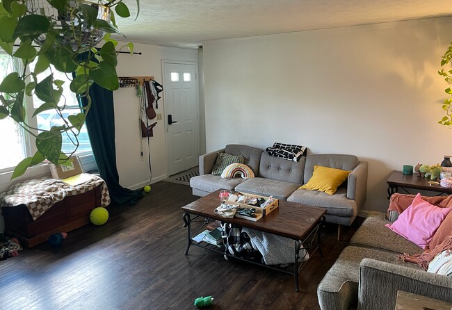 Photo - 2996 Butterwick Dr