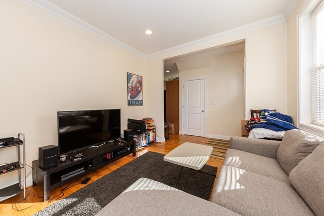 Photo - 182 Calumet St Unit 2