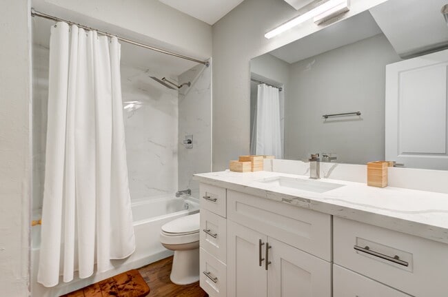 Photo - 2701 Bellefontaine St Unit B1