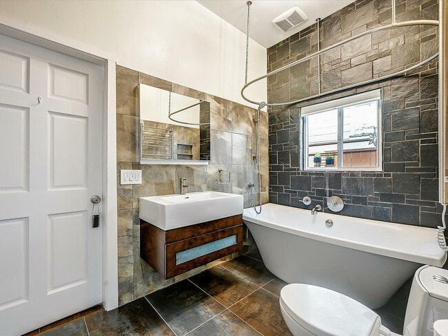 Photo - 2-Bed Oasis in the Heart of San Francisco - Spacious 1300 Sq Ft!"