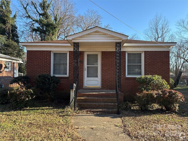 Building Photo - 835 Interurban Ave Rental