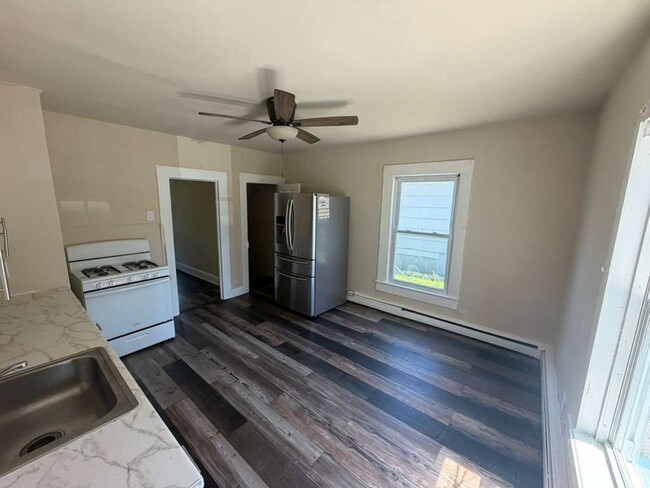 Photo - 826 Saint Marys Ave Unit 826