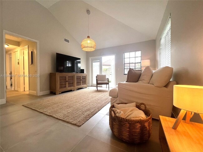 Building Photo - 13473 Fountain View Blvd