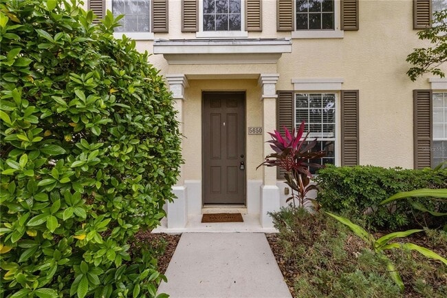 Photo - 5650 Simonton St