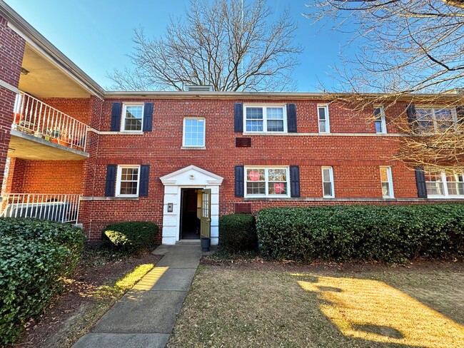 Building Photo - 4372 N Pershing Dr Unit 2