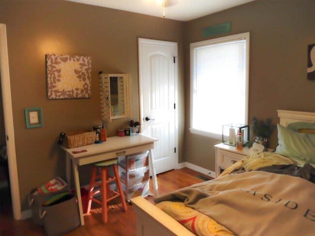 Photo - 806 S McFarland St